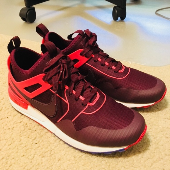 Nike Shoes - NIKE AIR SHOES 😍👍🏼❣️